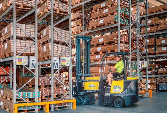 Aisle Master articulated forklift